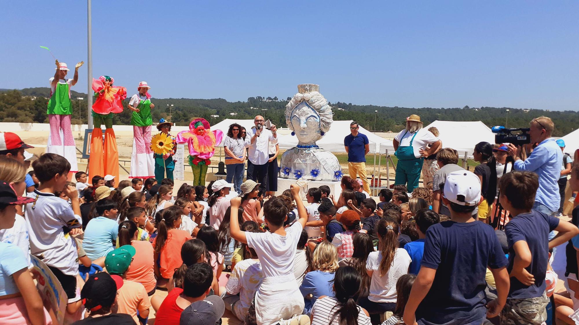 Pequeños maestros del reciclaje en Ibiza