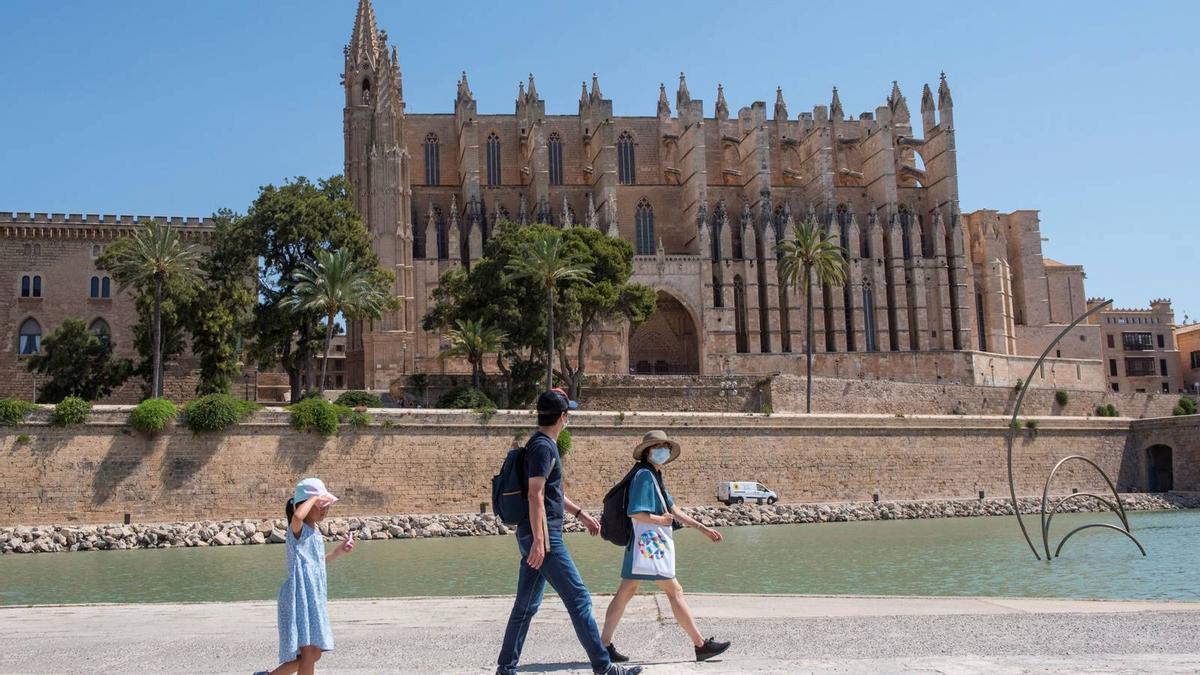 Macro brote de coronavirus en Palma de Mallorca: ya son 300 los contagiados de seis comunidades