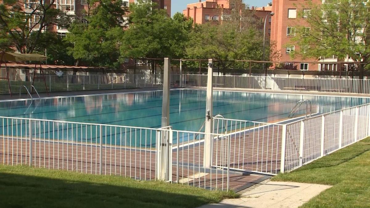 Una de las piscinas del Centro Deportivo Municipal Peñuelas.