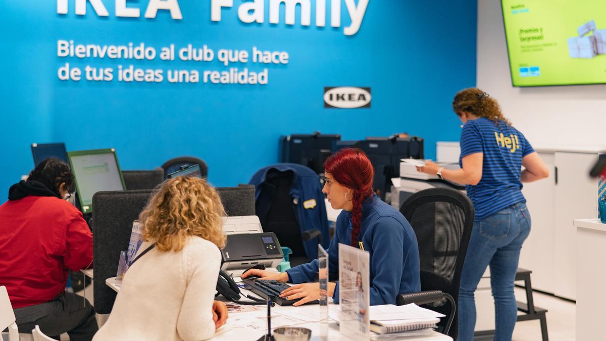 IKEA Baleares y Canarias reparte casi 140.000€ entre sus clientes