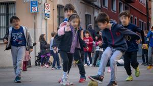 ¿És normal que els nens es barallin? Carlos González, pediatre, resol la pregunta: «El nostre fill no és un monstre»