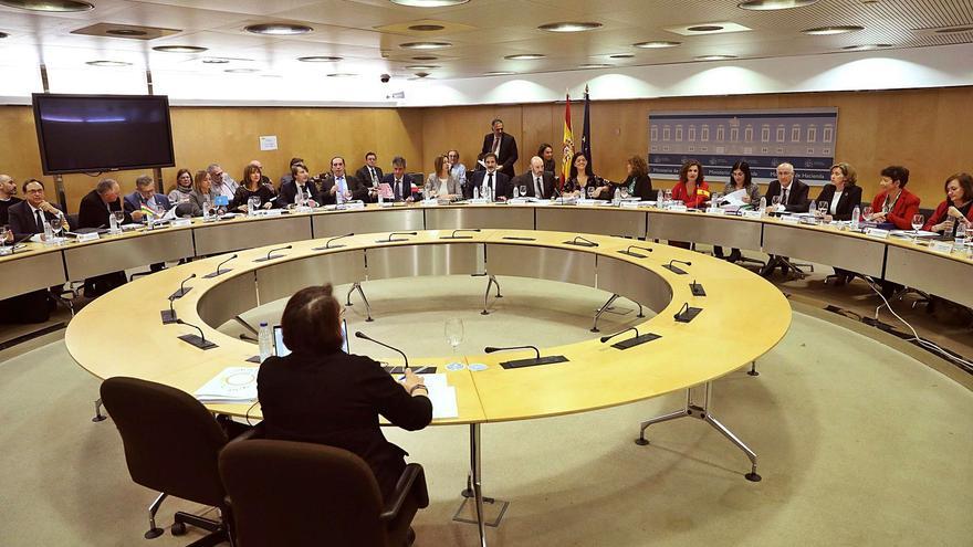 Montero siembra dudas del alcance del 'perdón' de la deuda autonómica - Vimarsana News