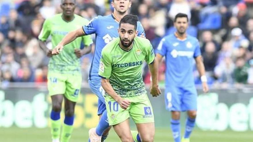 El Getafe baixa el Betis del núvol