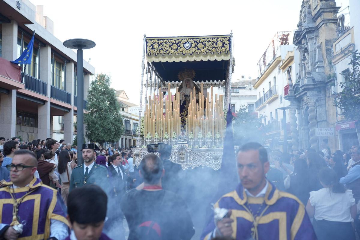 La procesión, por el barrio de San Lorenzo La procesión, por el barrio de San Lorenzo