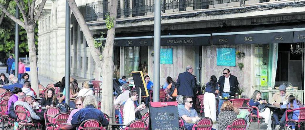 Comercio y restauración destacan el aumento en la demanda extranjera durante el invierno.