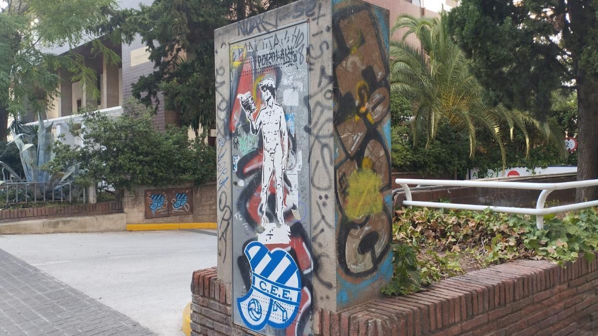 Los graffitis de Gràcia en honor al Europa