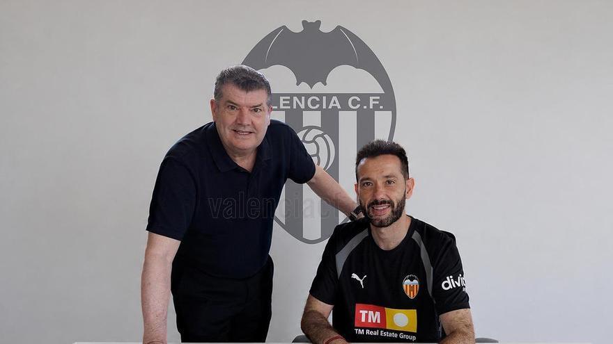 El Valencia CF despide a Carlos Corberán y Ron Gourlay