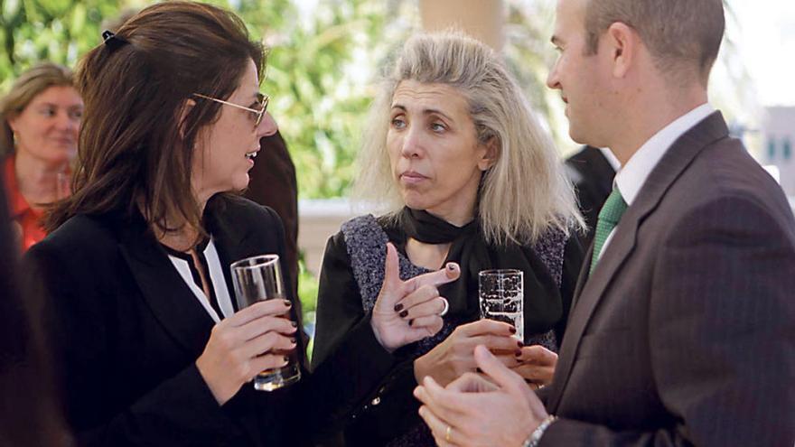 María A. García, Magdalena Frau y Rafael Guinea.