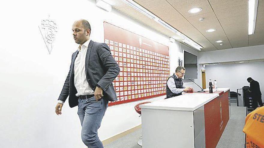 José Alberto, tras su última rueda de prensa en El Molinón.