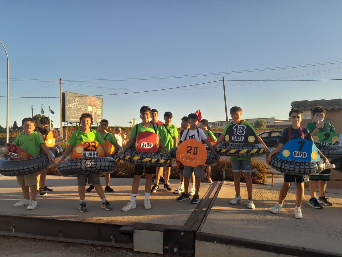 GALERÍA | Morales de Toro se mete de lleno en las fiestas con un desfile de carrozas y disfaces GALERÍA | Morales de Toro se mete de lleno en las fiestas con un desfile de carrozas y disfaces