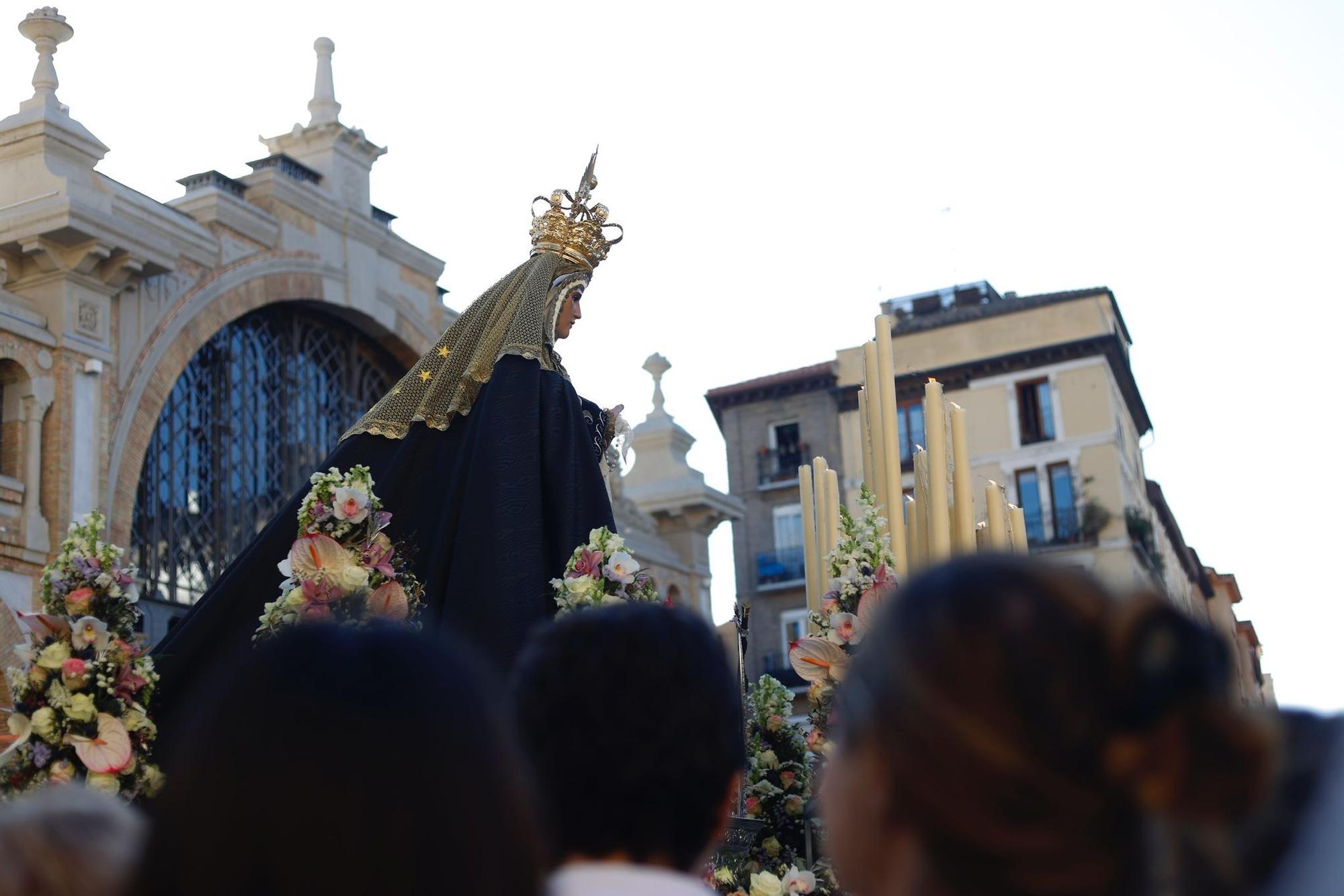 FOTOGALERÍA | Procesión del Santo Entierro en Zaragoza