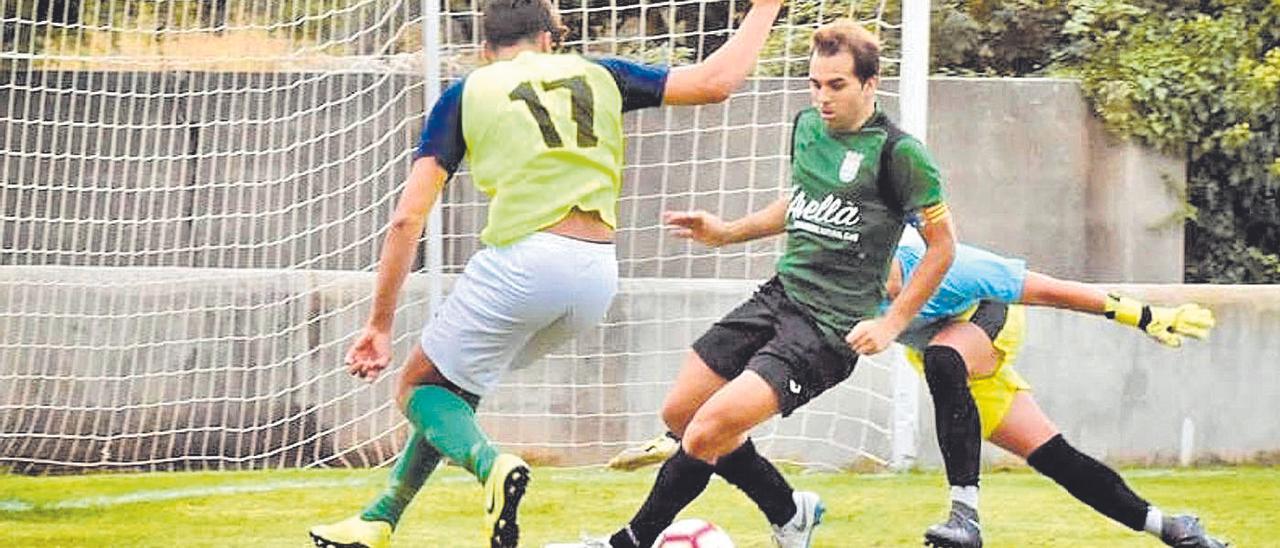 El futbolista del CD Catí ha cogido el relevo de Pablo Roig al frente de la alcaldía de la población