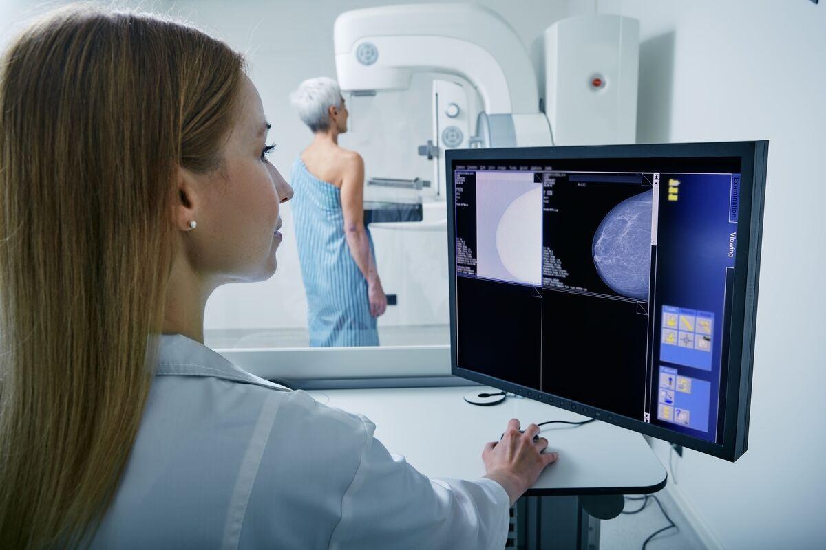 El cáncer de mama sigue siendo el tumor más frecuente entre las mujeres en España