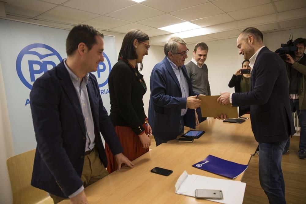 Presentación de los avales para optar al liderazgo del PP asturiano