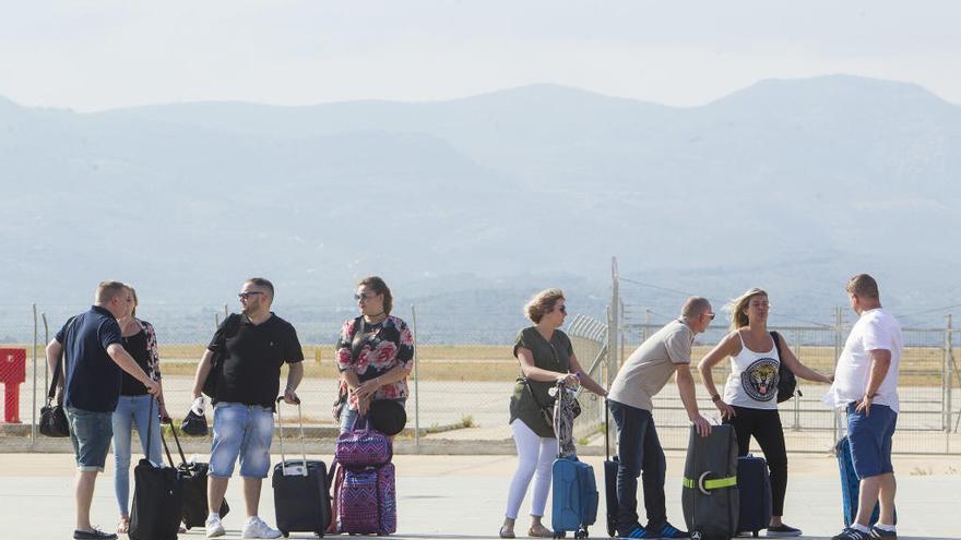 El 92 % de los pasajeros del aeropuerto de Castelló recomienda su utilización