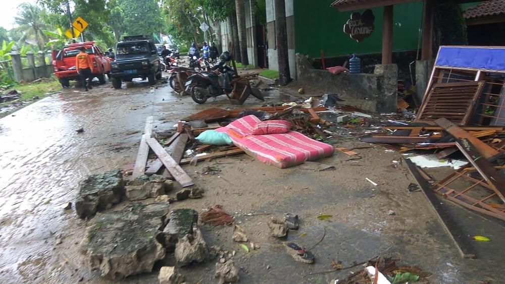 Un tsunami golpea Indonesia