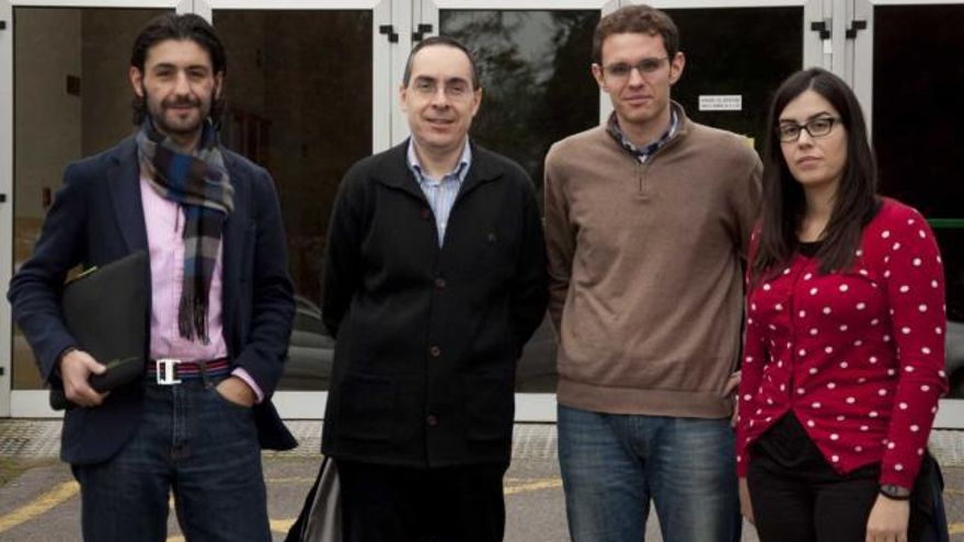 Antonio Navarro, Juan José del Coz, José Evelio Rodríguez y Ana Arboleya, en el campus gijonés. | mario nosti