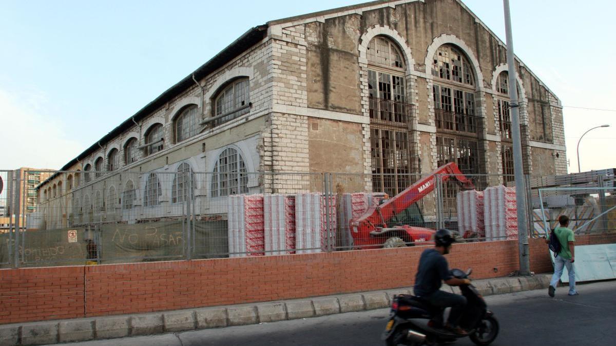 Edificio de la antigua Nave de Locomotoras.