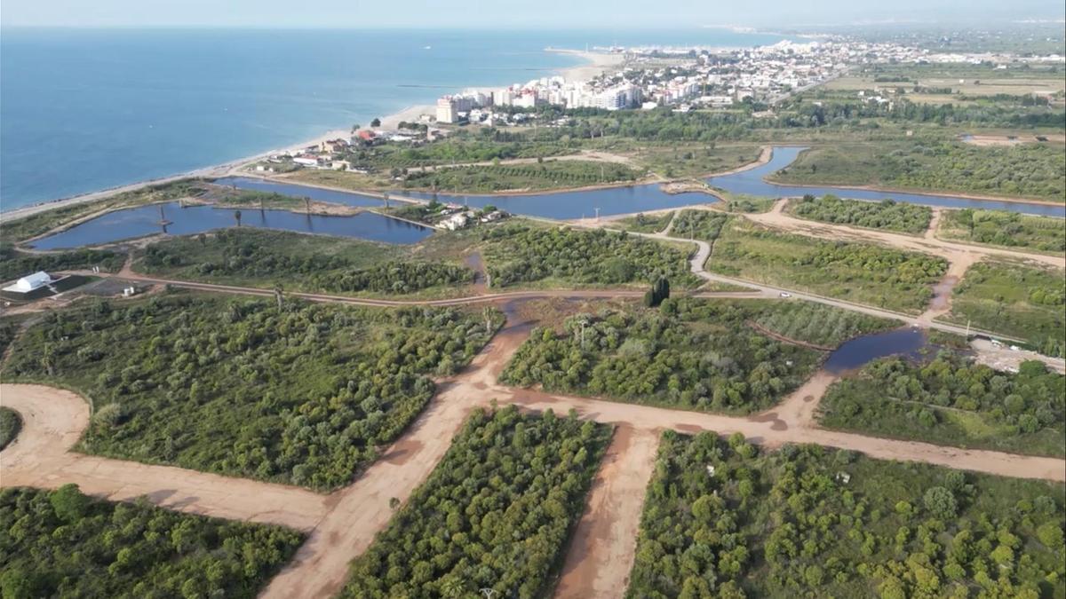 Foto aérea de algunos terrenos del PAI Golf Sant Gregori, una vez paralizadas las obras tras la sentencia del TSJCV.