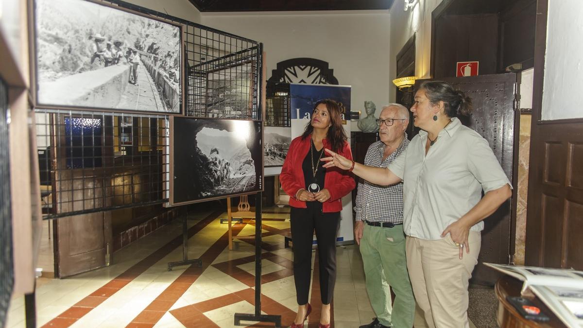 Teguise acoge la exposición 'La Palma 1931- Postales de otro tiempo'.