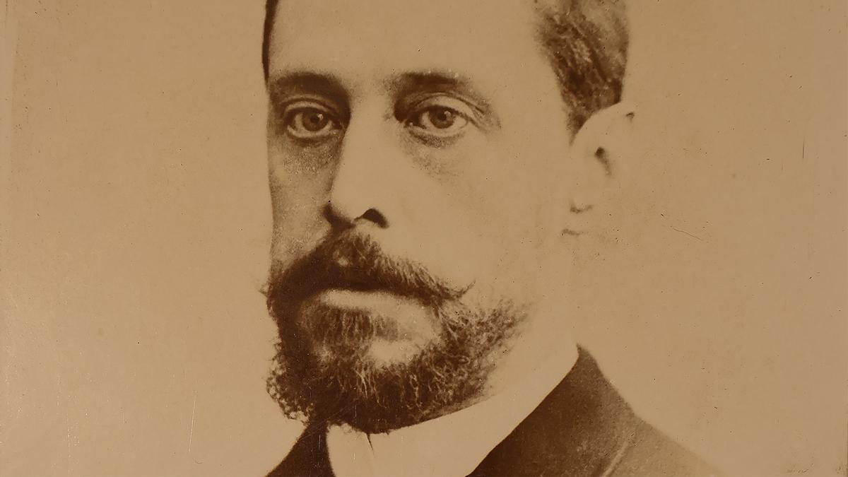 José Serrano Morales, historiador, político y bibliógrafo que recopiló miles de documentos que donó al Ayuntamiento de València.