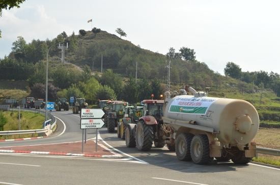 Protesta amb tractors a Berga