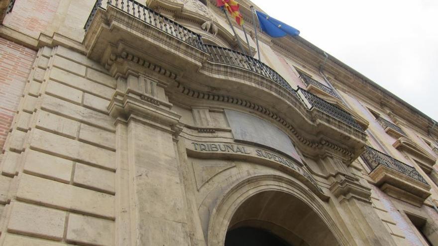 El TSJ anula dos artículos más del decreto del uso del valenciano en la Generalitat