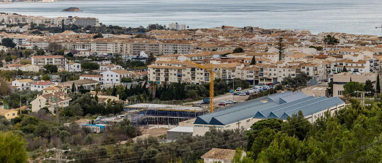 Vista aérea de parte de la zona que abarca este PAI, con los tejados de la facultad de Bellas Artes y el Palau a la derecha.