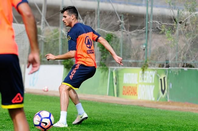 Entrenamienro de la UD Las Palmas previo a la ...