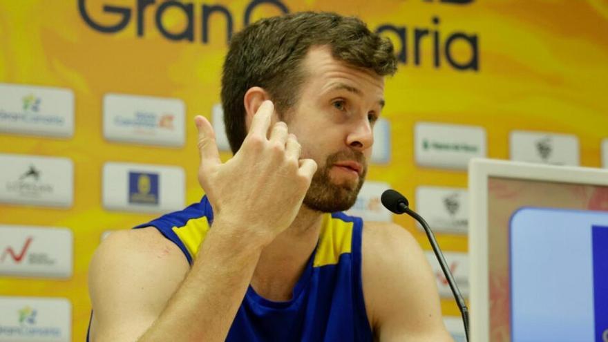 John Shurna: &quot;Motiva jugar contra un equipo de Euroliga como la Virtus, aunque sea en un amistoso&quot;