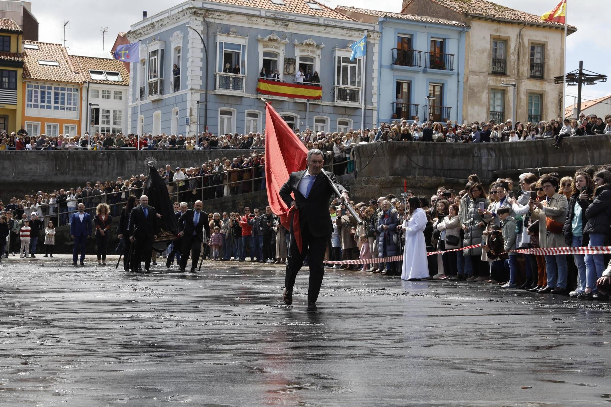 EN IMÁGENES: Espectacular ambiente en Luanco para disfrutar de una de las tradiciones más arraigadas en la villa