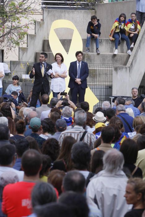 Concentració a la Plaça U d''octubre