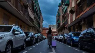 Emanciparse es misión imposible: alquilar una vivienda consume el 98 % del salario de los jóvenes y una habitación el 55 %