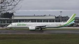 Binter trasladará todos sus vuelos en mayo a Lavacolla de forma provisional por el cierre de Peinador