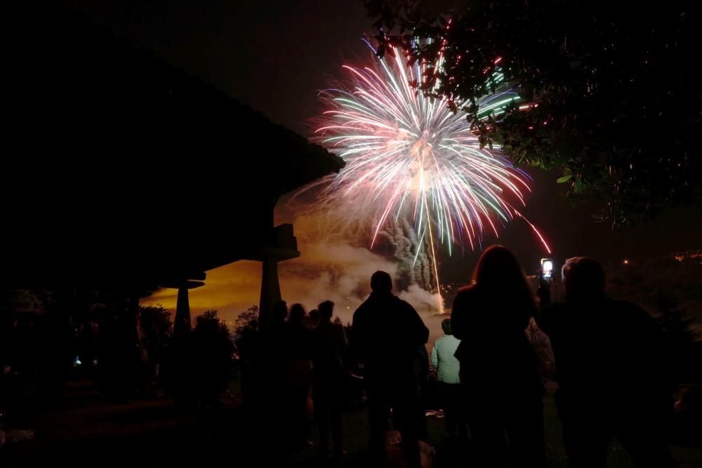 Noche de fuegos artificiales en San Mateo