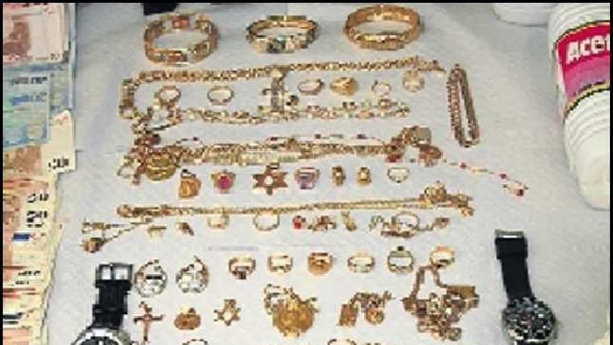 Exposición de joyas robadas