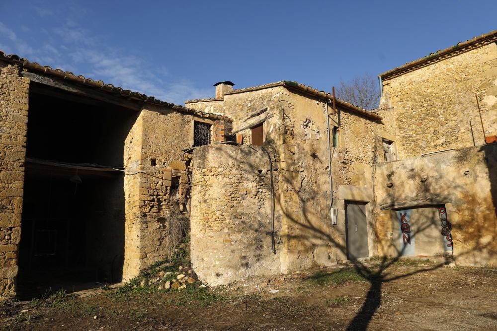 Sant Marçal de Quarantella, un poble en venda per 2 milions