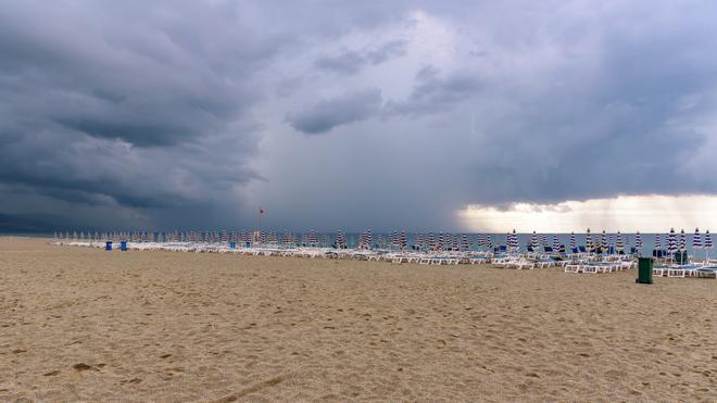 Una tormenta sobre la playa