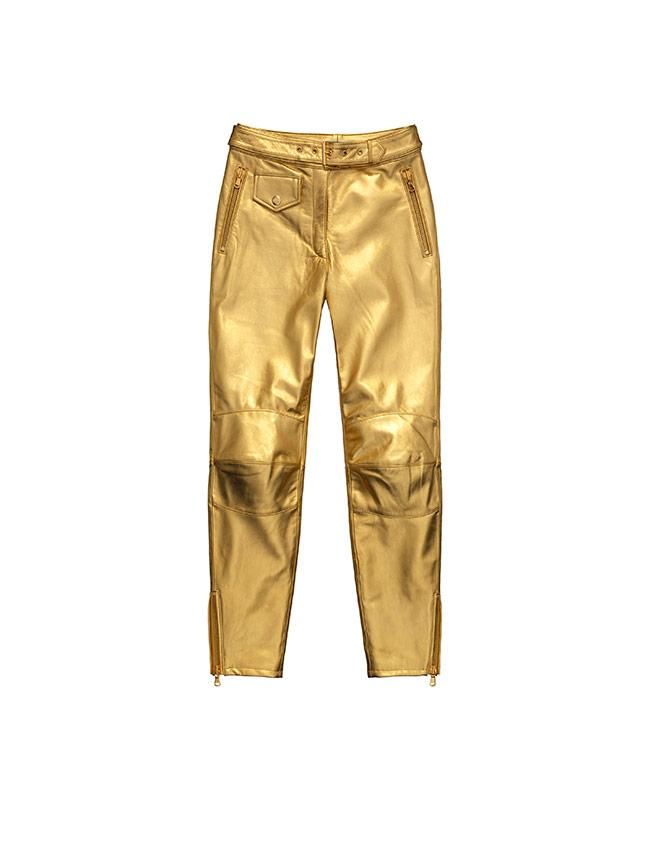 Todas las imágenes de la colección de Moschino x H&M: pantalones dorados