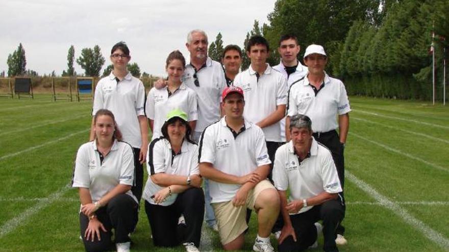 Componentes del CD Arqueros Zamora Reny Picot que participaron en el Campeonato Autonómico.