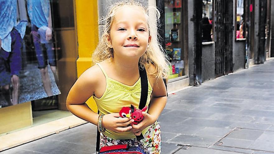 &quot;Mi tía me compró unos ponis de juguete a los que quiero mucho&quot;