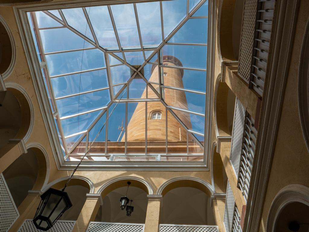 El Faro de Chipiona vigila la ciudad