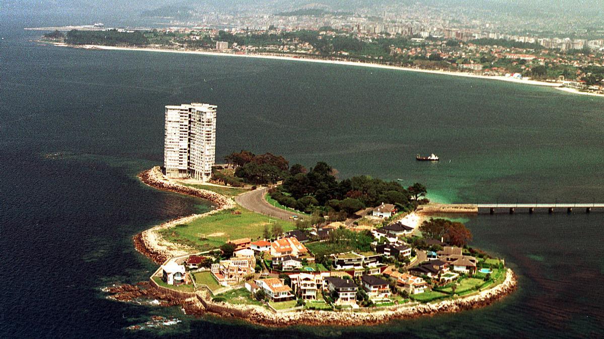 Toralla, la isla salvaje y deshabitada que se convirtió en urbanización de lujo