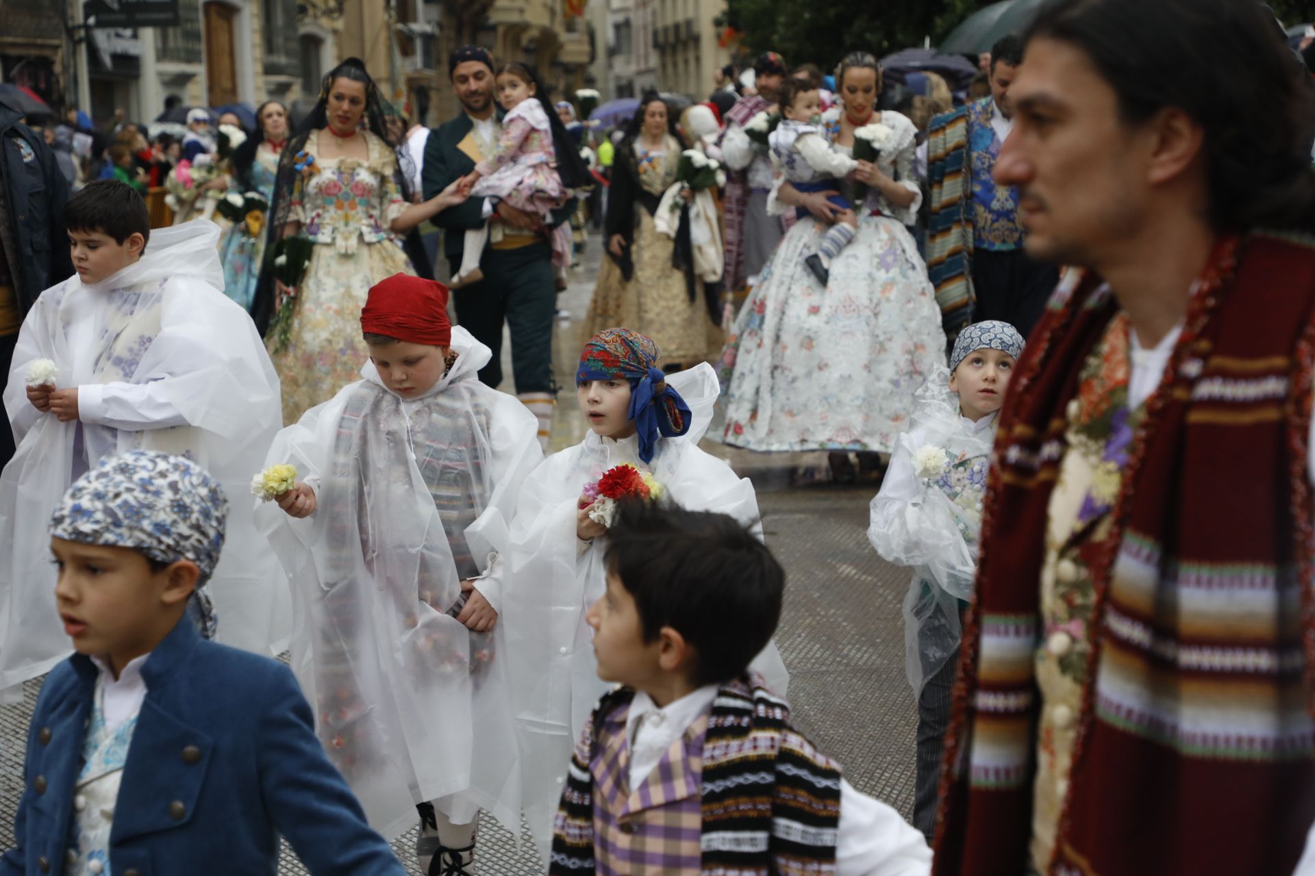Búscate en el primer día de Ofrenda por la calle Quart (entre las 15.30 y las 17.00 horas)