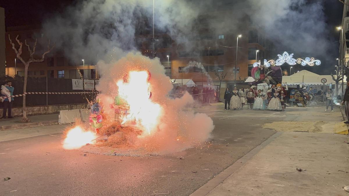 Benicarló despide las Fallas 2026 con la 'Cremà'