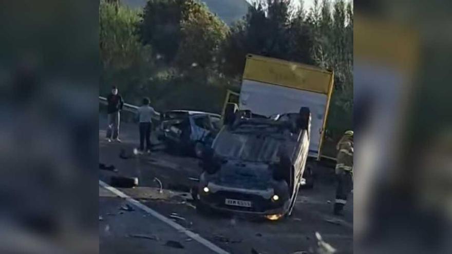 Vídeo | Accident múltiple a l'AP-7 a Sarrià de Ter