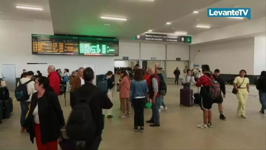 Una avería del sistema de señalización provoca retrasos en AVE Madrid-Valencia