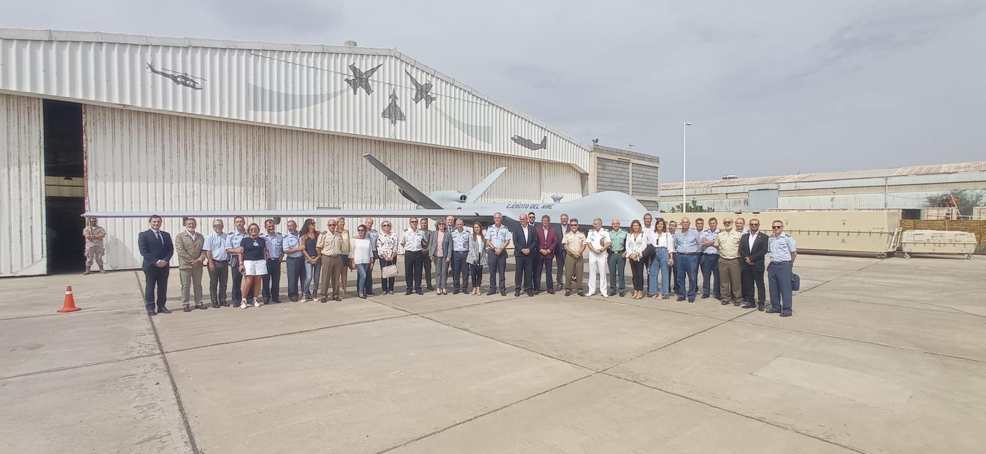 Exhibición del dron Predator en el aeropuerto César Manrique-Lanzarote