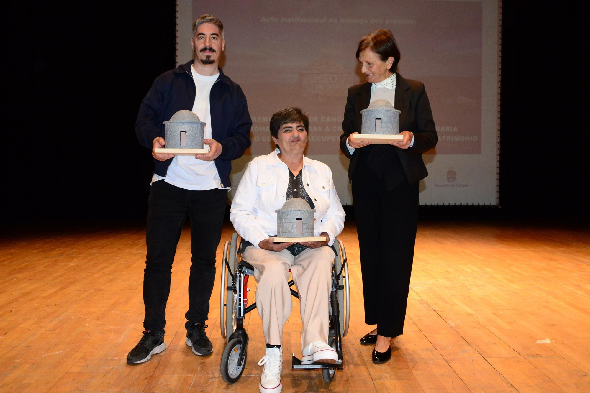 Cangas escribe otro capítulo de su cultura