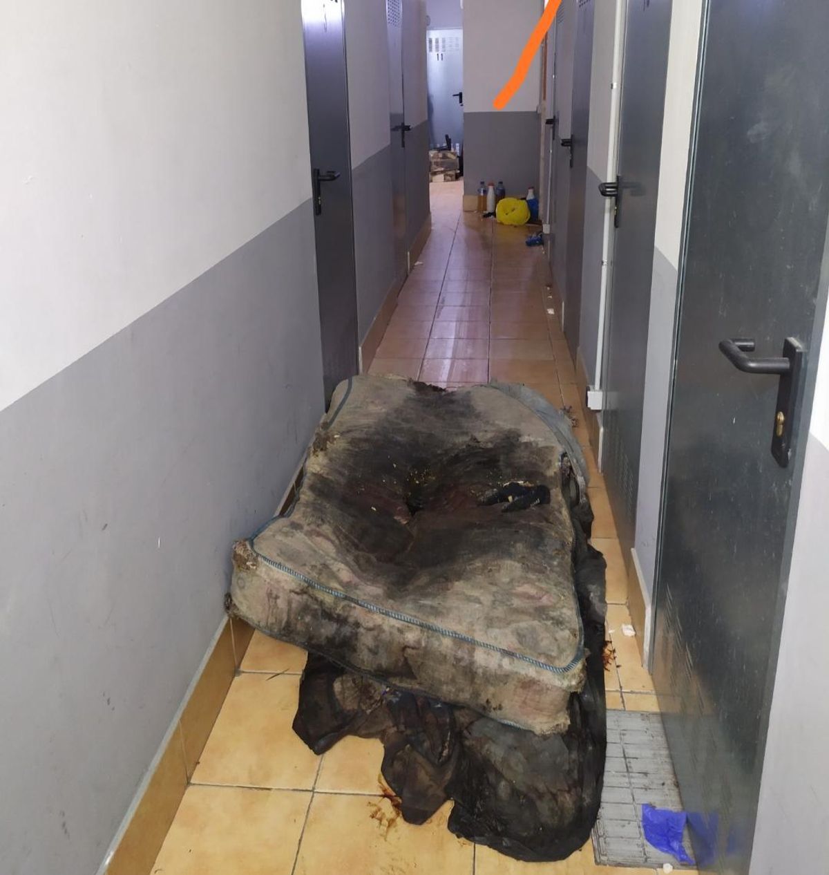 Hallado muerto un zaragozano que dormía en un trastero